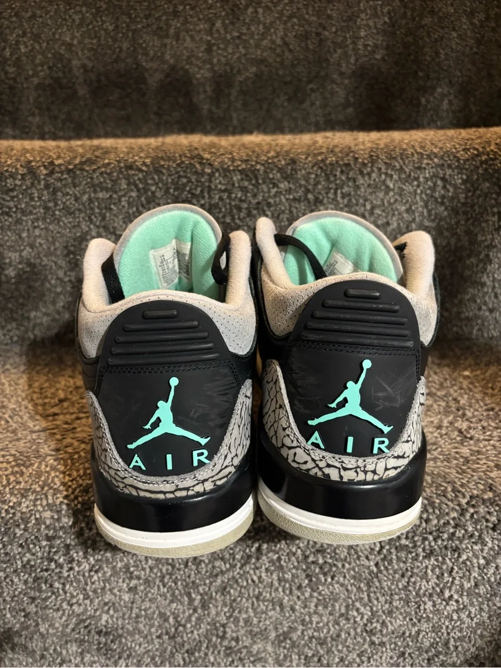 Air Jordan 3 Retro ‘Green Glow